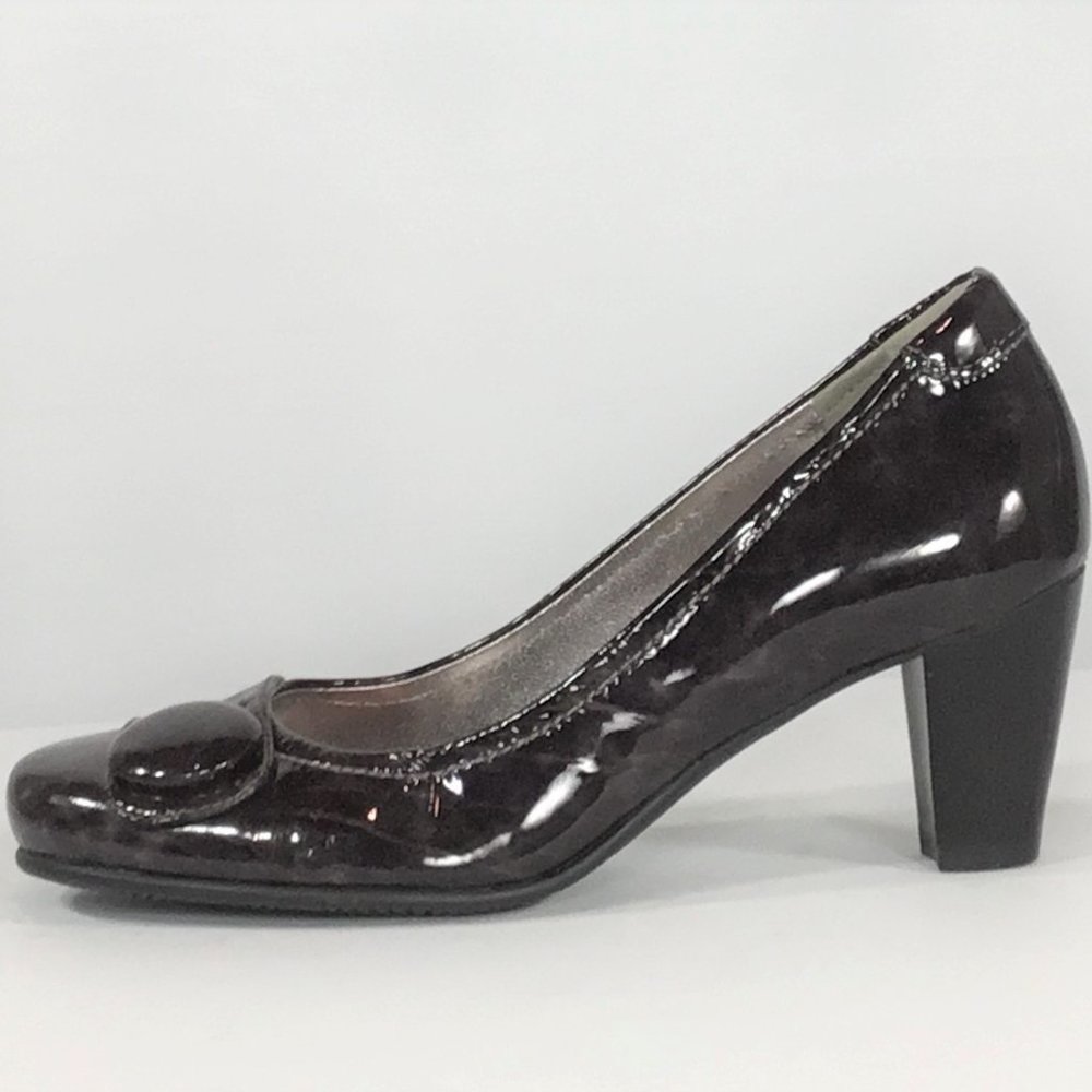 Ecco Black and Grey Heels (like new)